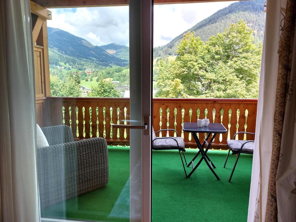 Alpenflair - Charming Ski-To-Door Apartment Bad Kleinkirchheim Exterior photo